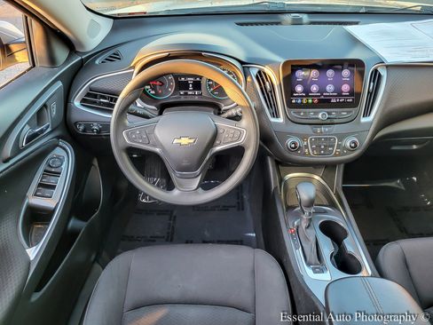 Used 2022 Chevrolet Malibu LT image 11
