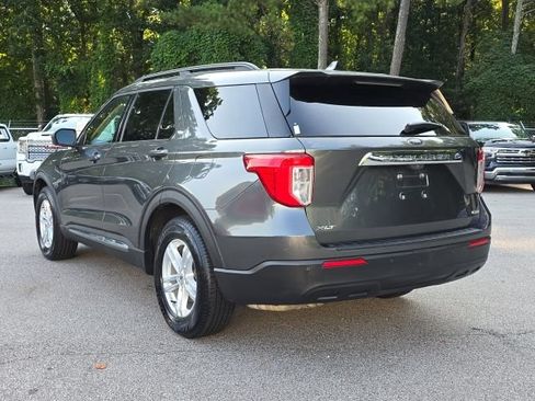Used 2020 Ford Explorer XLT RWD image 4