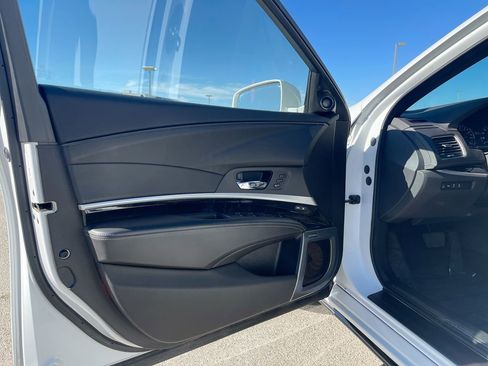 Used 2018 Acura RLX Sport Hybrid w/ Advance Pkg image 19