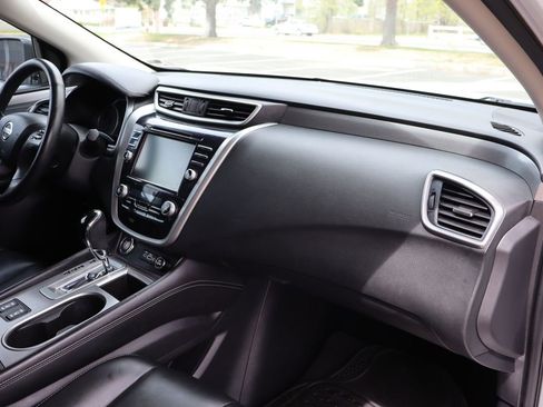 Used 2021 Nissan Murano SV w/ SV Special Edition Package image 17