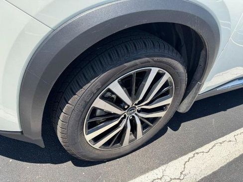 Certified 2024 Nissan Pathfinder Platinum AWD/4WD image 4