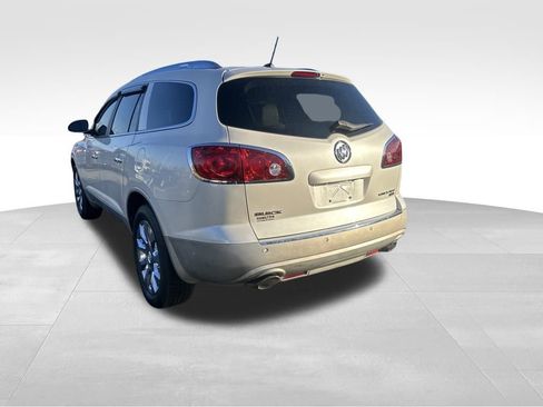Used 2011 Buick Enclave CXL image 5
