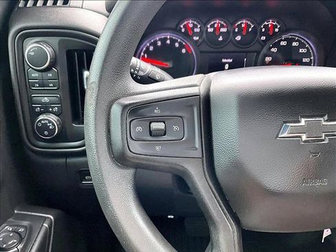 Used 2021 Chevrolet Silverado 1500 Custom Trail Boss AWD/4WD image 18