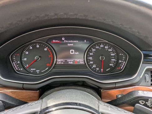 Used 2022 Audi A4 2.0T Premium w/ Convenience Package AWD/4WD image 31