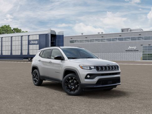 New 2026 Jeep Compass Latitude AWD/4WD image 17