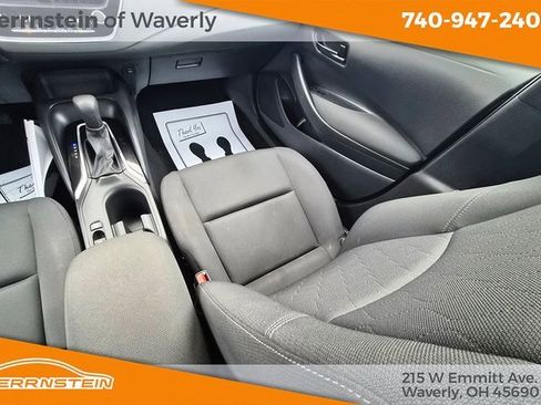 Used 2024 Toyota Corolla LE image 15