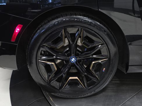 Used 2023 BMW iX M60 AWD/4WD image 6