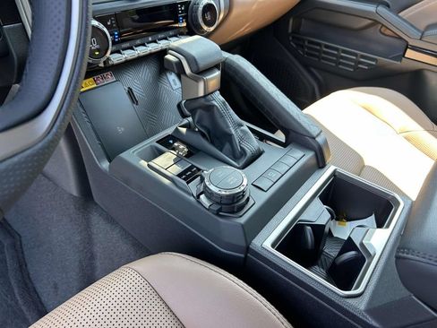New 2026 Toyota 4Runner Limited AWD/4WD image 19