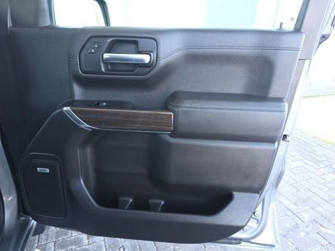 Used 2019 Chevrolet Silverado 1500 RST w/ All-Star Edition image 9