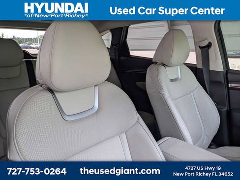 Certified 2024 Hyundai Tucson Limited FWD image 6