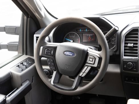 Used 2018 Ford F350 XLT AWD/4WD image 14