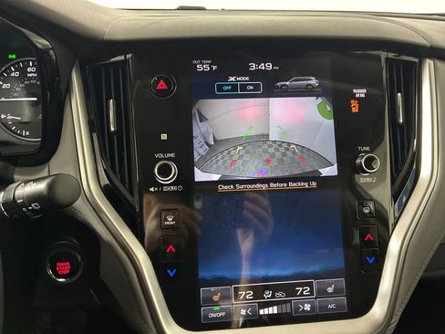 Used 2023 Subaru Outback Premium image 29