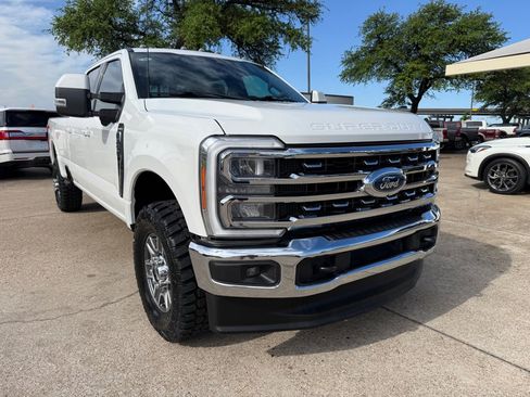 Used 2023 Ford F250 Lariat w/ FX4 Off-Road Package AWD/4WD image 1