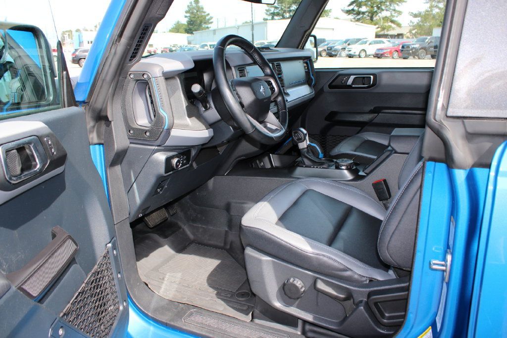 Used 2024 Ford Bronco Black Diamond AWD/4WD image 11