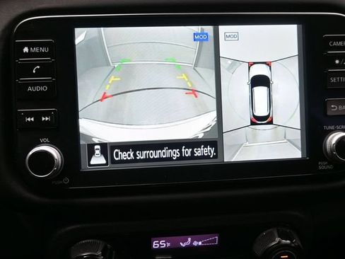 Used 2023 Nissan Kicks SR w/ Exterior Package FWD image 22