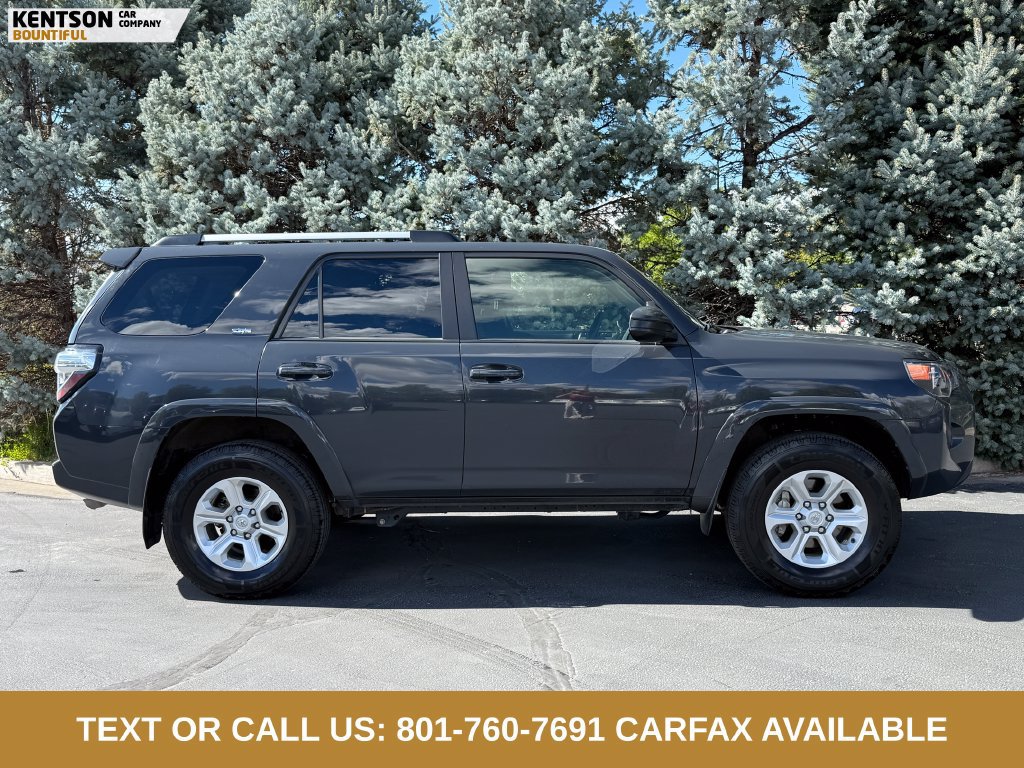 Used 2024 Toyota 4Runner SR5 AWD/4WD image 10