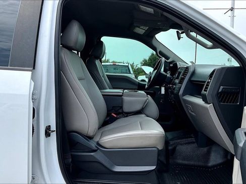 Used 2022 Ford F250 XL w/ Power Equipment Group AWD/4WD image 7
