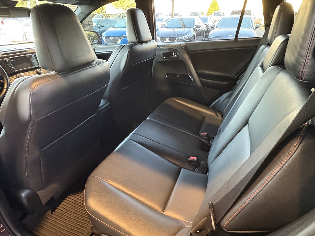 Used 2017 Toyota RAV4 SE w/ Power Extra Value Package AWD/4WD image 25