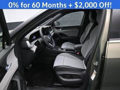 New 2026 Volkswagen Tiguan SE R-Line image 9