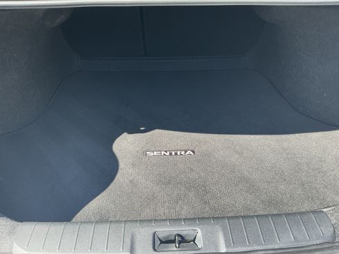 Used 2025 Nissan Sentra S FWD image 17