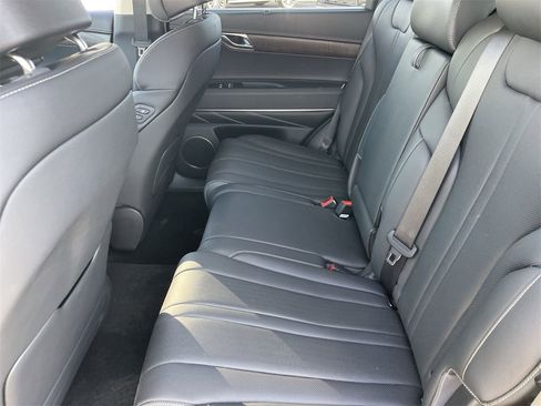 Used 2023 Genesis GV80 3.5T image 16