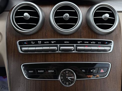 Used 2019 Mercedes-Benz C 300 4MATIC Cabriolet image 56