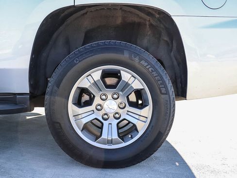 Used 2020 Chevrolet Tahoe LS RWD image 9