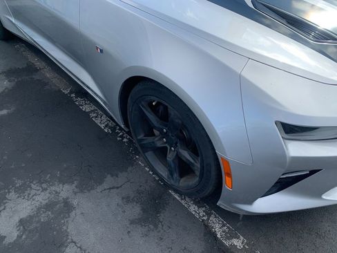 Used 2017 Chevrolet Camaro SS RWD image 5
