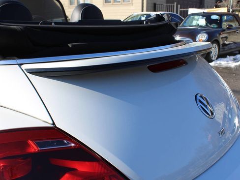 Used 2014 Volkswagen Beetle TDI image 29