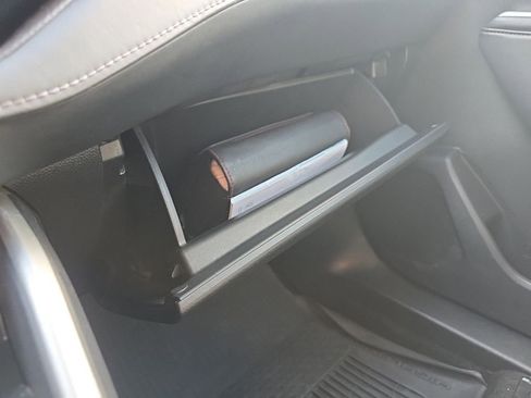 Used 2022 Toyota Highlander XLE image 35