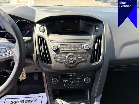 Used 2018 Ford Focus SE FWD image 13