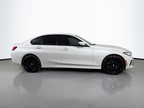 Used 2023 BMW 330i xDrive Sedan image 5
