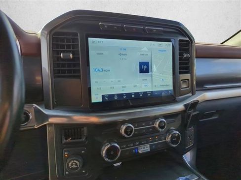 Used 2022 Ford F150 Lariat image 13
