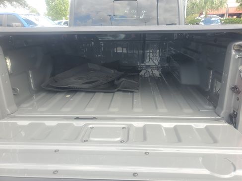 Used 2021 Jeep Gladiator Sport AWD/4WD image 8