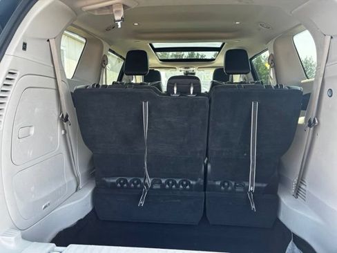 Used 2023 Chrysler Pacifica Limited FWD image 16