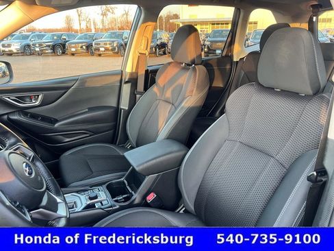 Used 2019 Subaru Forester Premium w/ All-Weather Package image 15