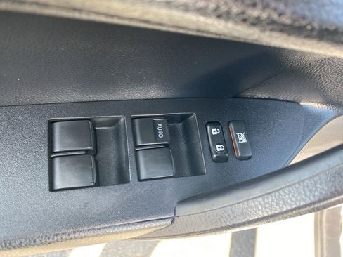 Used 2018 Toyota Corolla SE image 10