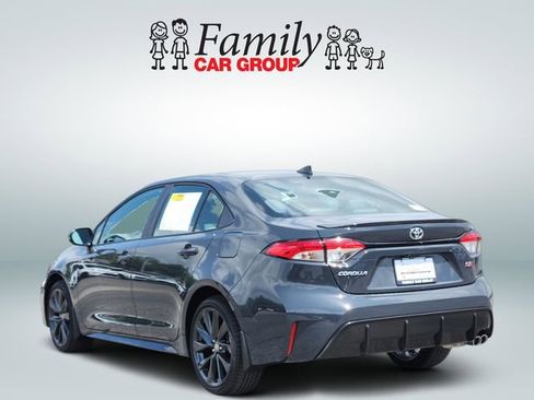 Used 2026 Toyota Corolla SE FWD image 3