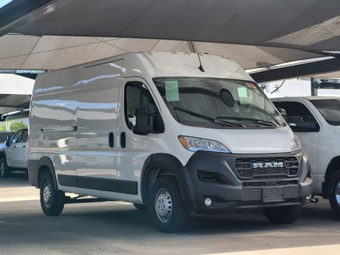 Used 2026 RAM ProMaster 2500 w/ Convenience Group FWD image 1