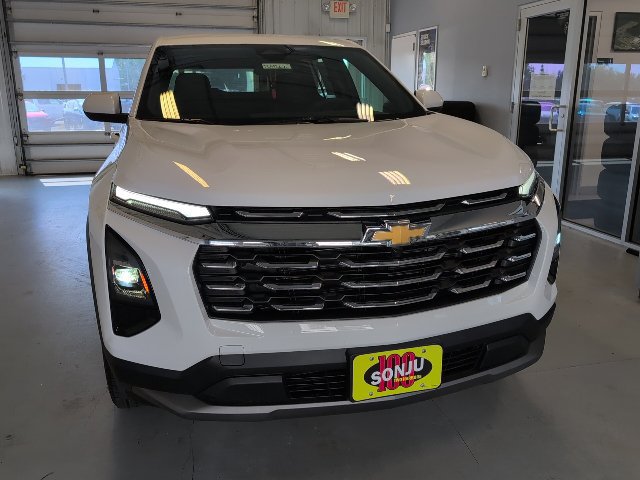 New 2026 Chevrolet Equinox LT w/ LPO, Floor Liner Package FWD image 39