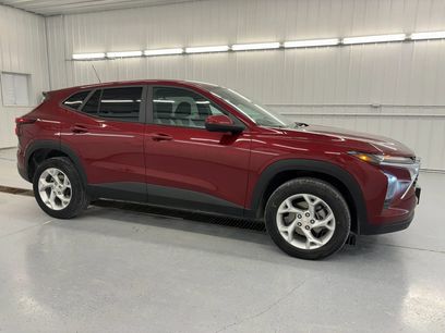 Used 2024 Chevrolet Trax LS w/ LS Convenience Package