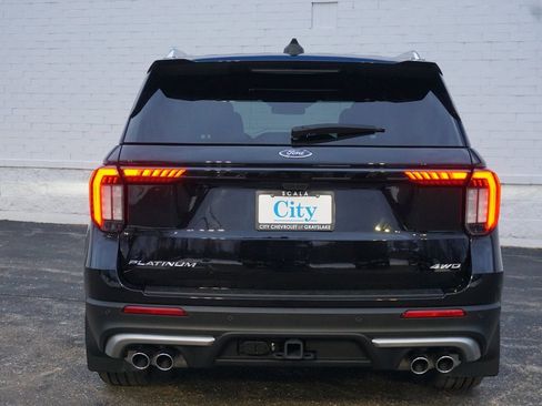 Used 2025 Ford Explorer Platinum w/ Ultimate Package image 6