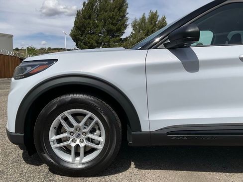 New 2026 Ford Explorer Active w/ Active Comfort Package image 10