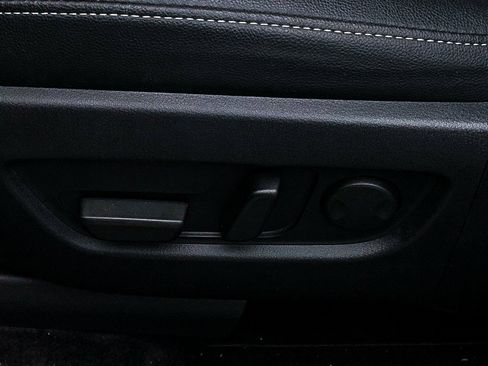 Certified 2025 MAZDA CX-70 Plug-In Hybrid w/ Premium Pkg image 18