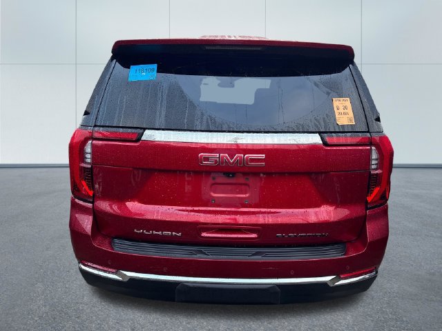 Used 2025 GMC Yukon Elevation AWD/4WD image 3