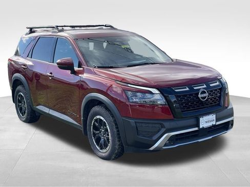 Certified 2023 Nissan Pathfinder Rock Creek image 3