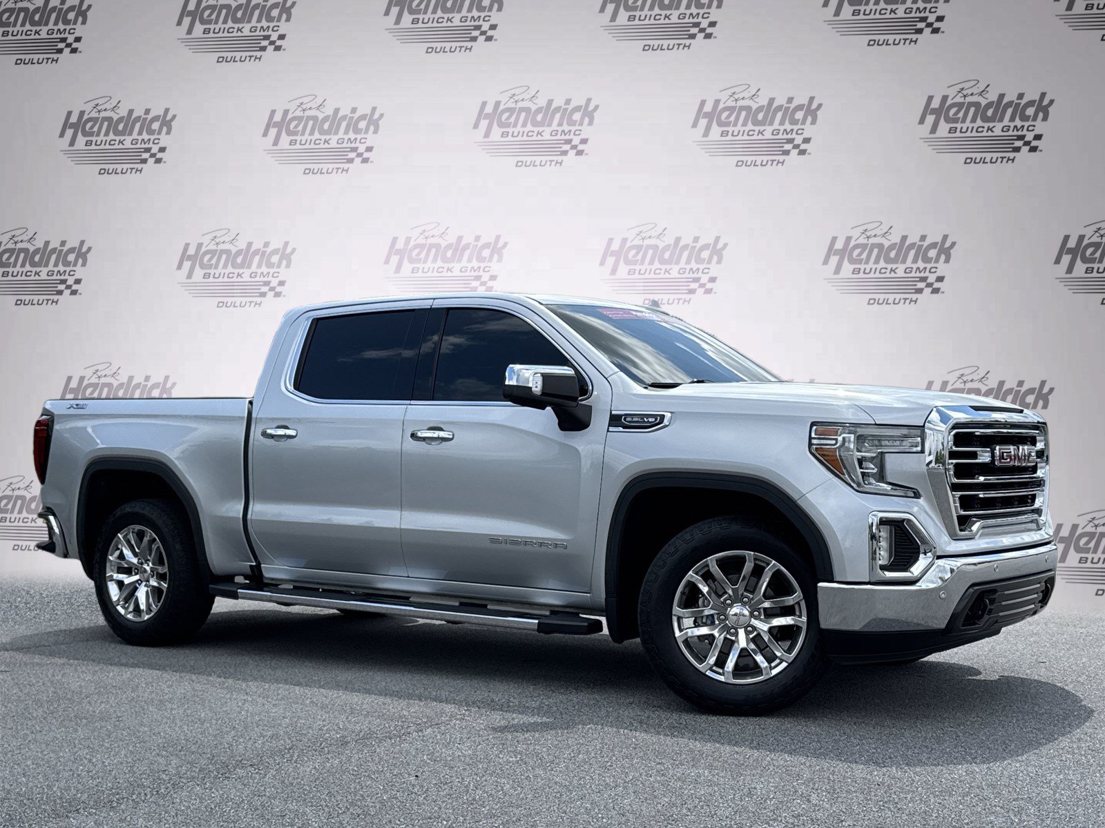 Used 2021 GMC Sierra 1500 SLT w/ SLT Convenience Package AWD/4WD image 2