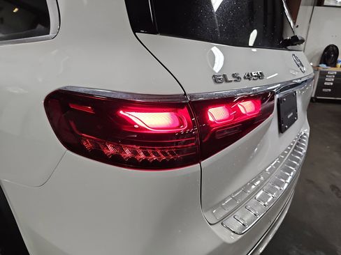 Used 2026 Mercedes-Benz GLS 450 4MATIC image 35