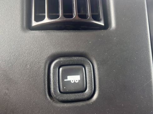 Used 2024 Chevrolet Express 3500 LS image 21