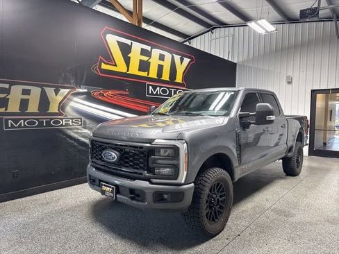 Used 2023 Ford F250 Lariat w/ Lariat Ultimate Package AWD/4WD image 1